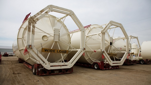 Best practices for shipping heavy-lift cargo to the UAE